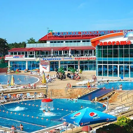 Nyaraló House In Jaros Awiec Near Tropicana Water Park *