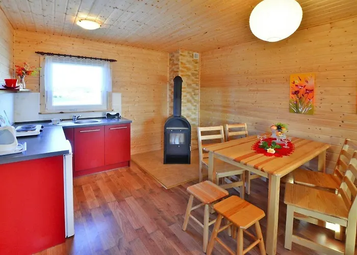 Nyaraló House In Jaros Awiec Near Tropicana Water Park *